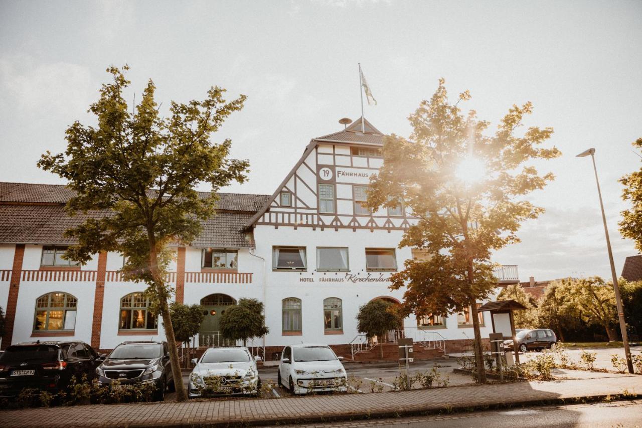 Faehrhaus Kirschenland Hotel Jork Exterior photo